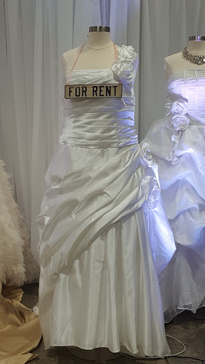 Bridal Shop «Divas Closet Bridal Boutique», reviews and photos, 1034 Merriam Ln, Kansas City, KS 66103, USA