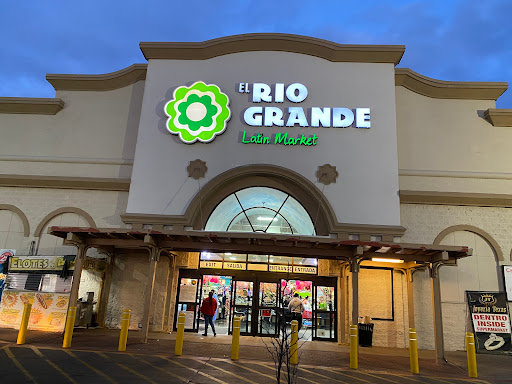 Grocery Store «El Rio Grande #7», reviews and photos, 10325 Lake June Rd #400, Dallas, TX 75217, USA