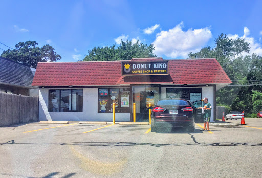 Donut Shop «Donut King», reviews and photos, 411 Middle St, Weymouth, MA 02189, USA