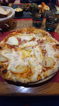 Pizza du Restaurant L'Outa à La Clusaz - n°10