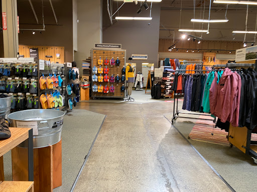 Camping Store «REI», reviews and photos, 1119 Industrial Rd #1b, San Carlos, CA 94070, USA