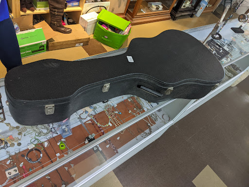 Thrift Store «St. Vincent de Paul Orland Park Thrift Store», reviews and photos, 7010 W 159th St, Orland Park, IL 60462, USA