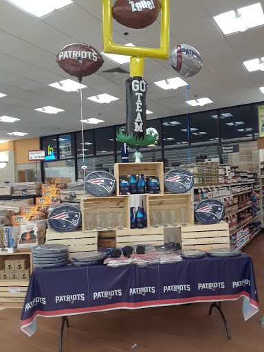 Supermarket «Roche Bros. Quincy», reviews and photos, 101 Falls Blvd #3, Quincy, MA 02169, USA