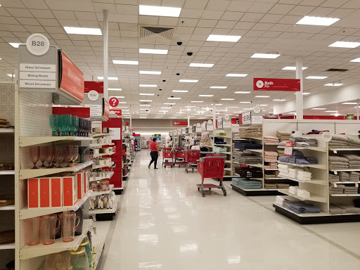 Department Store «Target», reviews and photos, 1 Mystic View Rd, Everett, MA 02149, USA