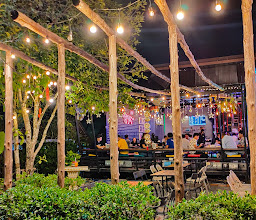 ร้านห้องนั่งเล่น Bar&Bistro photo