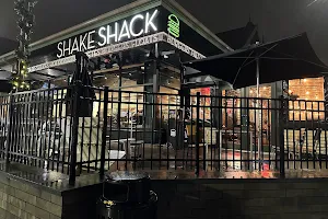 Shake Shack Woodbury Commons image