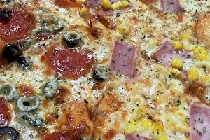 Pepperoni´s pizza & Soya Sushi image