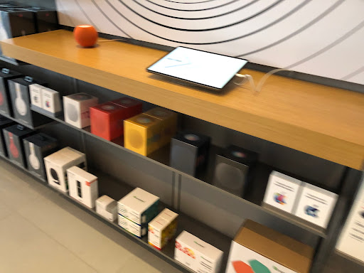 Computer Store «Apple Oakbrook», reviews and photos, 70 Oakbrook Center, Oak Brook, IL 60523, USA