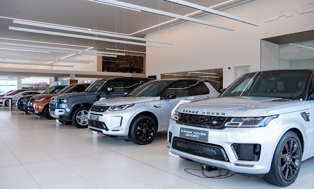 Comments and reviews of Lloyd Land Rover York