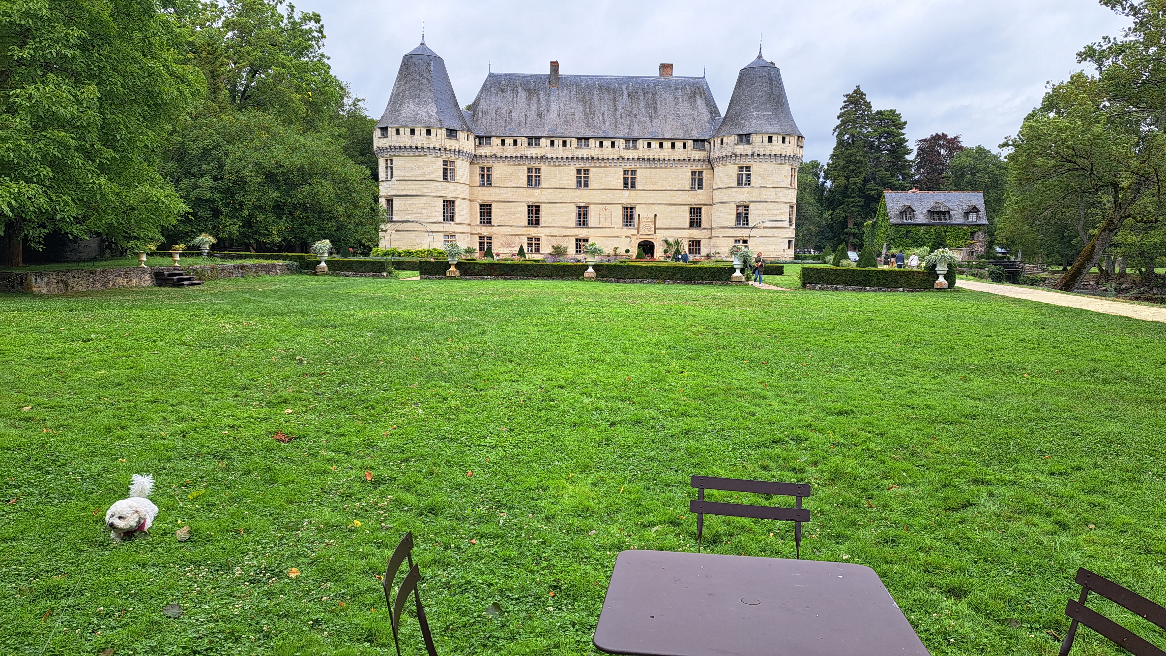 Photo n° 2 de l'avis de FREDERIQUE.O fait le 19/08/2023 à 03:25
