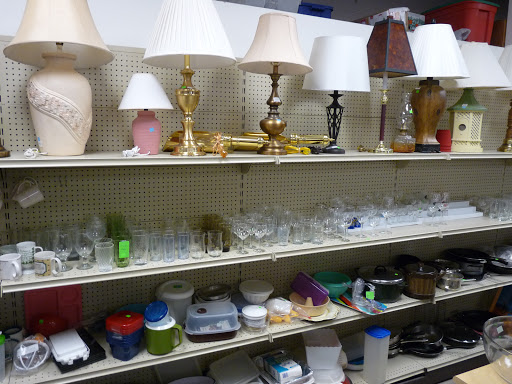 Thrift Store «Sheriffs Ranches Enterprises, Inc. Thrift Store», reviews and photos, 27900 US-27 #112, Leesburg, FL 34748, USA