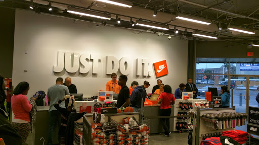 Clothing Store «Nike Factory Store», reviews and photos, 4101 S Carrollton Ave, New Orleans, LA 70119, USA