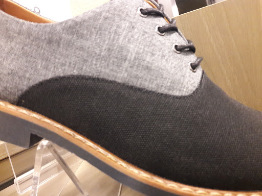 Shoe Store «DSW Designer Shoe Warehouse», reviews and photos, 17158 Redmond Way, Redmond, WA 98052, USA