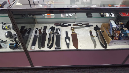 Pawn Shop «SILVER LINING JEWELRY AND LOAN GRESHAM», reviews and photos, 300 SE 181st Ave, Portland, OR 97233, USA