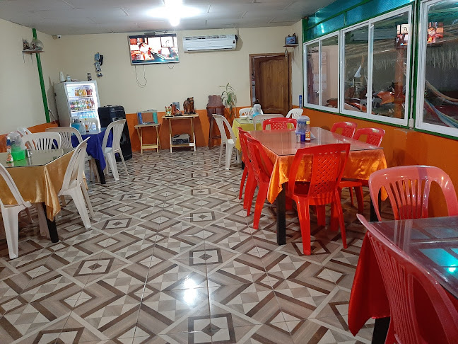 Restaurante Lo Bueno Se Ve De Lejos