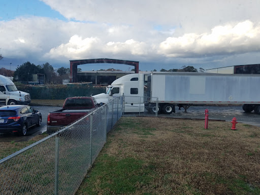 Moving Company «Moholland Transfer», reviews and photos, 220 E St, Hampton, VA 23661, USA