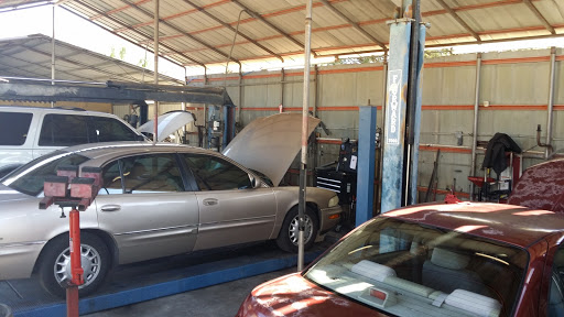 Auto Repair Shop «Huff Muffler & Automotive Repair», reviews and photos, 402 S Collins St, Plant City, FL 33563, USA