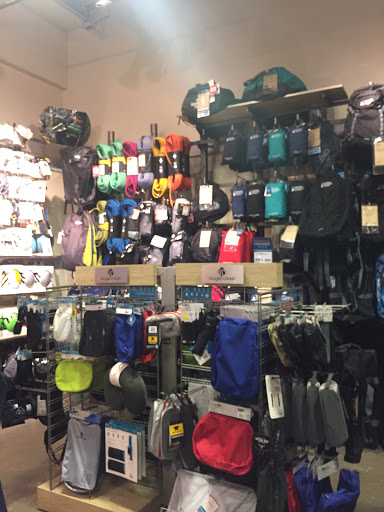 Outdoor Sports Store «Eastern Mountain Sports», reviews and photos, 3349 Monroe Ave, Rochester, NY 14618, USA