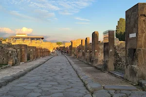 Pompeya image