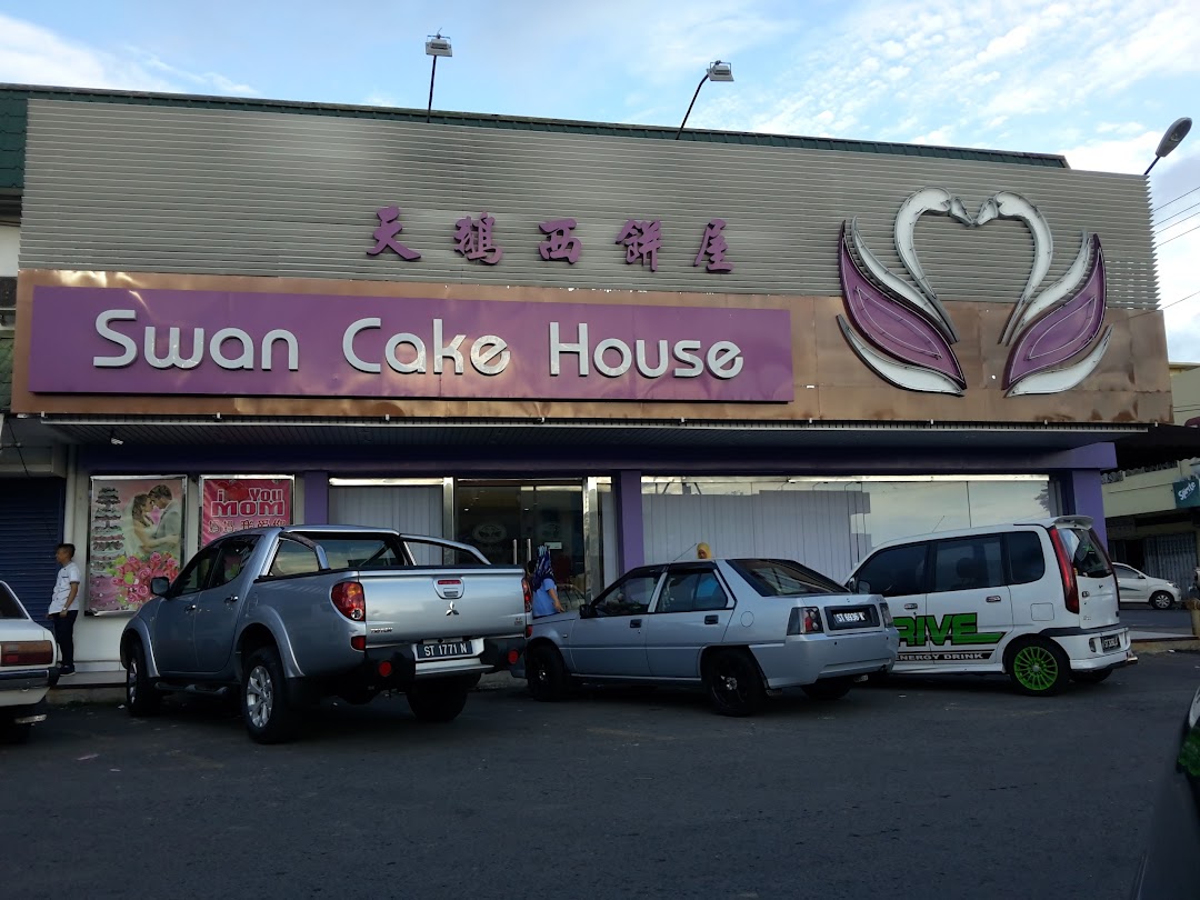 Swan Cake House Taman Bintang di bandar Tawau