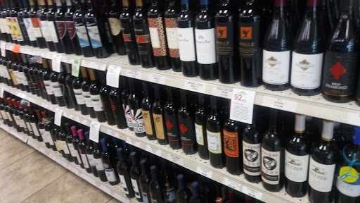 Liquor Store «Cellar Door Beer Wine & Liquor», reviews and photos, 7944 Sheridan Rd, Kenosha, WI 53143, USA