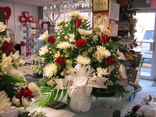 Florist «Heart To Heart Flower Shop», reviews and photos, 137 Fishing Creek Rd, Cape May, NJ 08204, USA