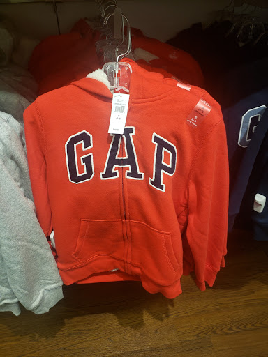Clothing Store «Gap Outlet», reviews and photos, 55 Bay St, Long Beach, CA 90802, USA