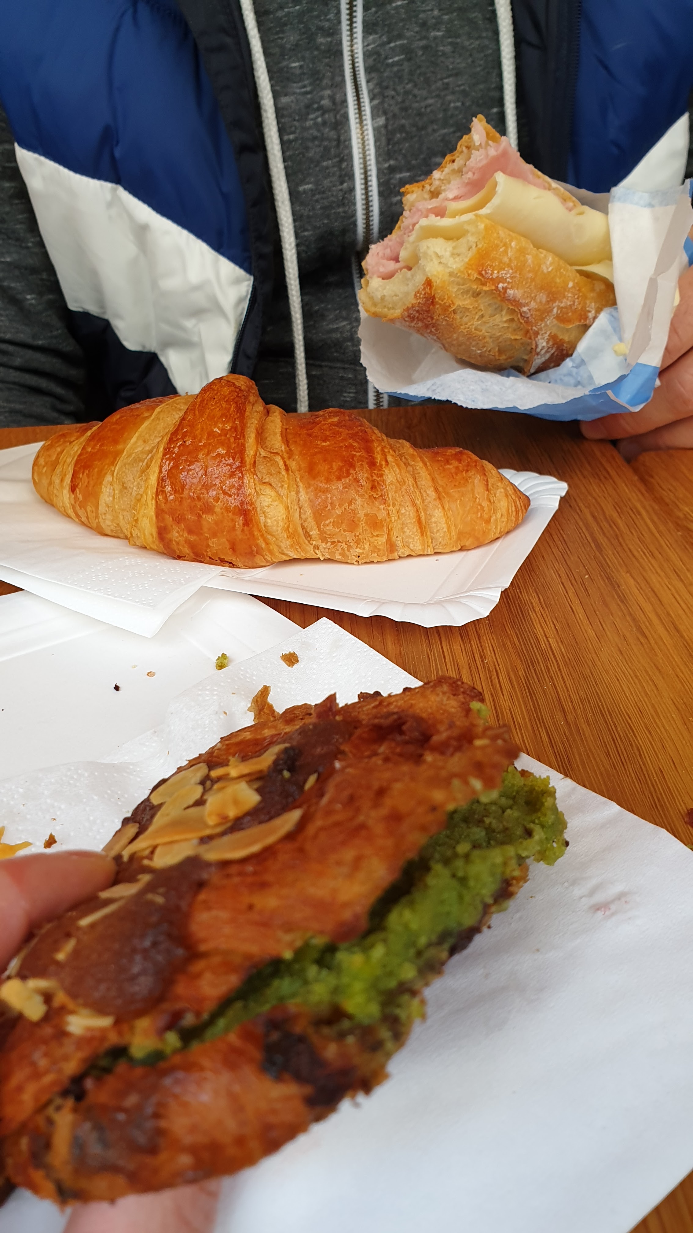 Photo n° 1 de l'avis de Peter.e fait le 22/05/2019 à 06:37