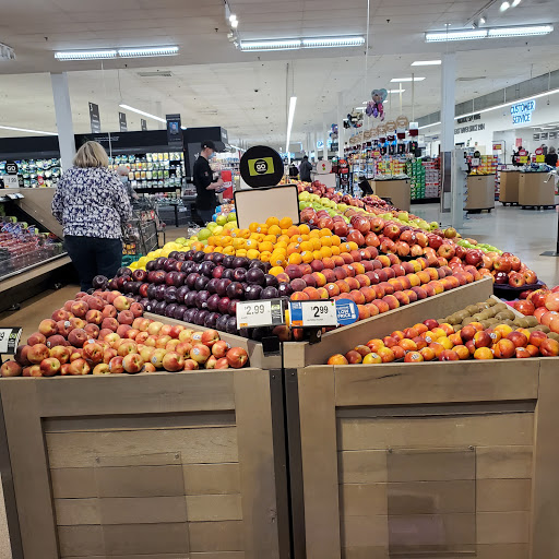 Grocery Store «Stop & Shop», reviews and photos, 370 Hemingway Ave, East Haven, CT 06512, USA