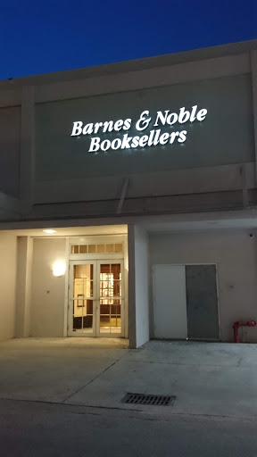 Book Store «Barnes & Noble», reviews and photos, 152 Miracle Mile, Coral Gables, FL 33134, USA