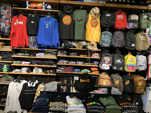 Clothing Store «Zumiez», reviews and photos, 300 Monticello Ave #193, Norfolk, VA 23510, USA