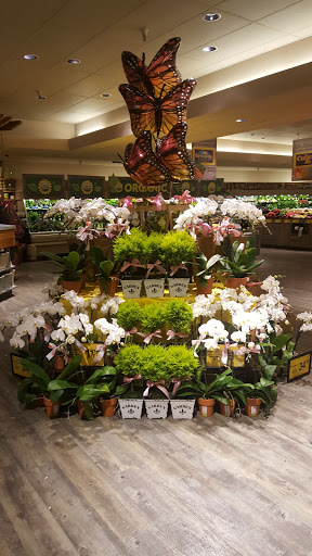 Grocery Store «Safeway», reviews and photos, 2090 Harbison Dr, Vacaville, CA 95687, USA