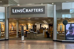 LensCrafters image