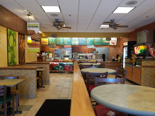 Restaurant «Subway», reviews and photos, 124 Wabasha St S, St Paul, MN 55107, USA