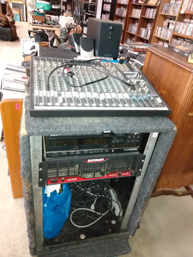 Flea Market «Awesome Deals Flea Market», reviews and photos, 19331 28th St, Long Beach, MS 39560, USA