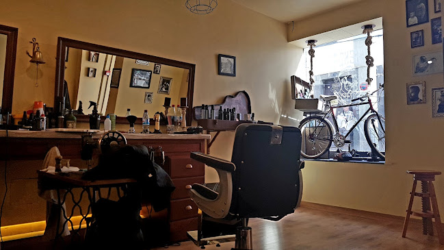 Legend 84 - Barbearia