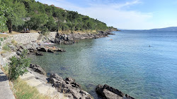 Foto di Kalic Beach con una costa dritta