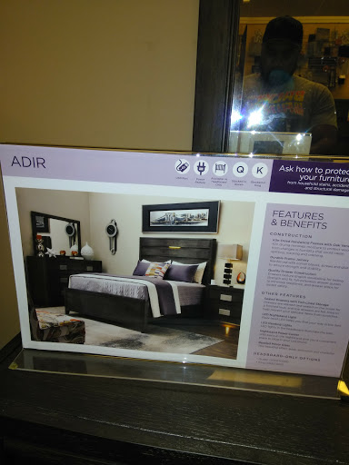 Furniture Store «Raymour & Flanigan Furniture and Mattress Store», reviews and photos, 1360 S Washington St, North Attleborough, MA 02760, USA