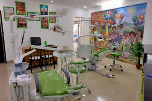 Dr. Smile Multi-speciality Dental Hospital and Implant centre, Kara, Kodungallur image