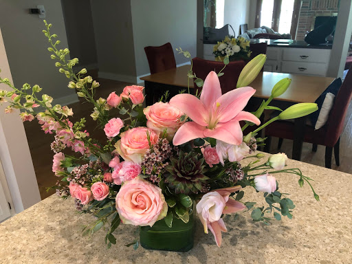 Florist «Sawmill Florist», reviews and photos, 7370 Sawmill Rd, Columbus, OH 43235, USA