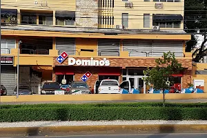 Domino's image