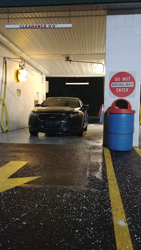 Car Wash «Tidal Wave Car Wash - Warminster», reviews and photos, 502 Evergreen Ave, Warminster, PA 18974, USA