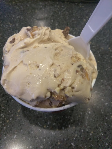 Ice Cream Shop «Cold Stone Creamery», reviews and photos, 1227 SW Wanamaker Rd Suite 100, Topeka, KS 66604, USA