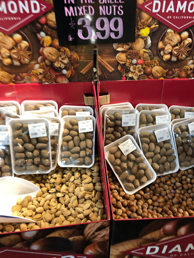 Market «Sweet Berry Fresh Market», reviews and photos, 30022 Euclid Ave, Wickliffe, OH 44092, USA