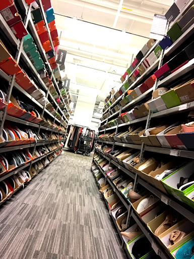 Department Store «Nordstrom Rack 12th Street», reviews and photos, 555 12th St NW c120, Washington, DC 20004, USA