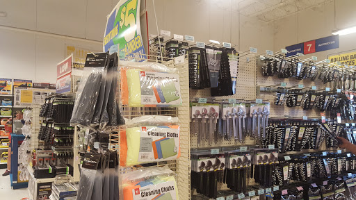 Hardware Store «Harbor Freight Tools», reviews and photos, 3428 E Silver Springs Blvd, Ocala, FL 34470, USA