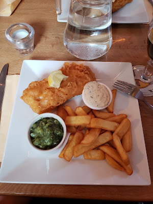 The Rose & Crown à Le Lude