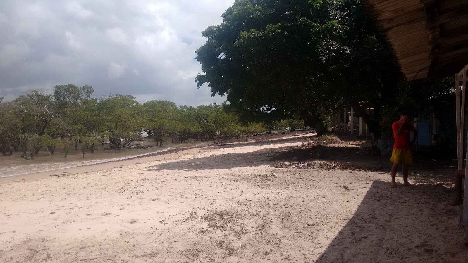 Photo of Catatiua Beach with partly clean level of cleanliness