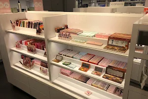 The Cosmetics Company Store image