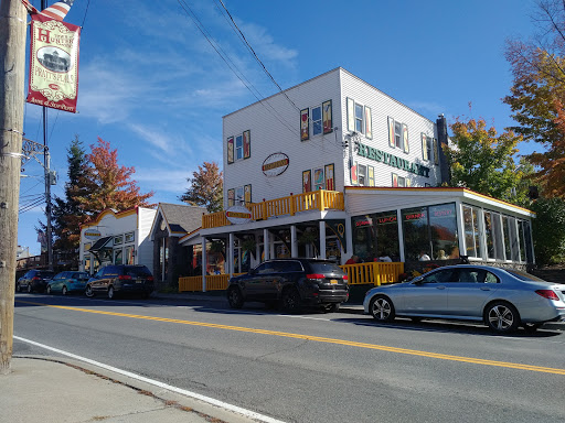 Restaurant «The Catskill Mountain Country Store and Restaurant», reviews and photos, 6014 Main St, Tannersville, NY 12485, USA